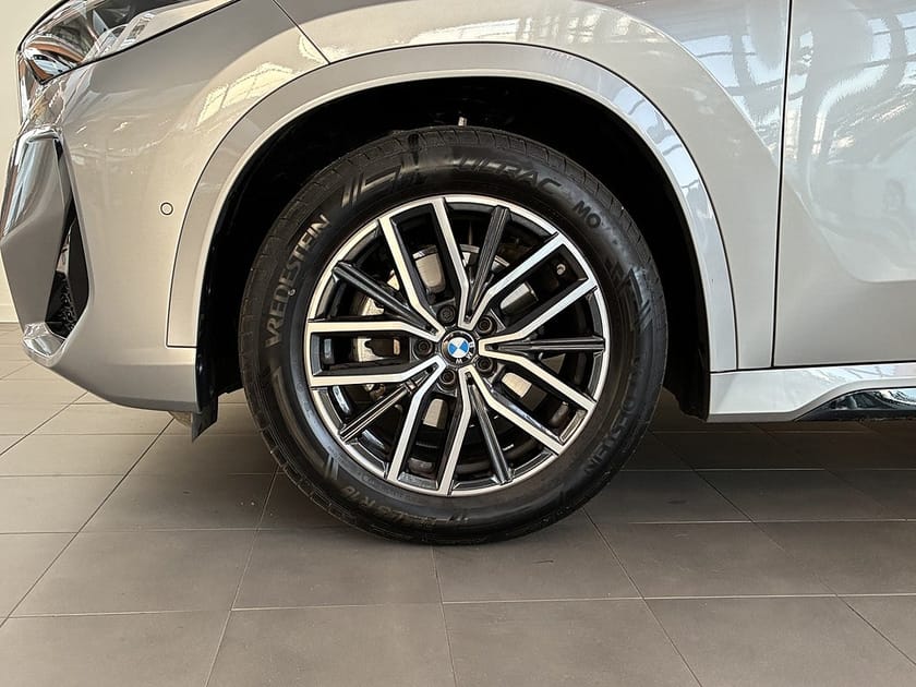 Bild 4 av BMW X1 sDrive18i 4,95 ränta M Sport Drag Rattvärme Sportstolar