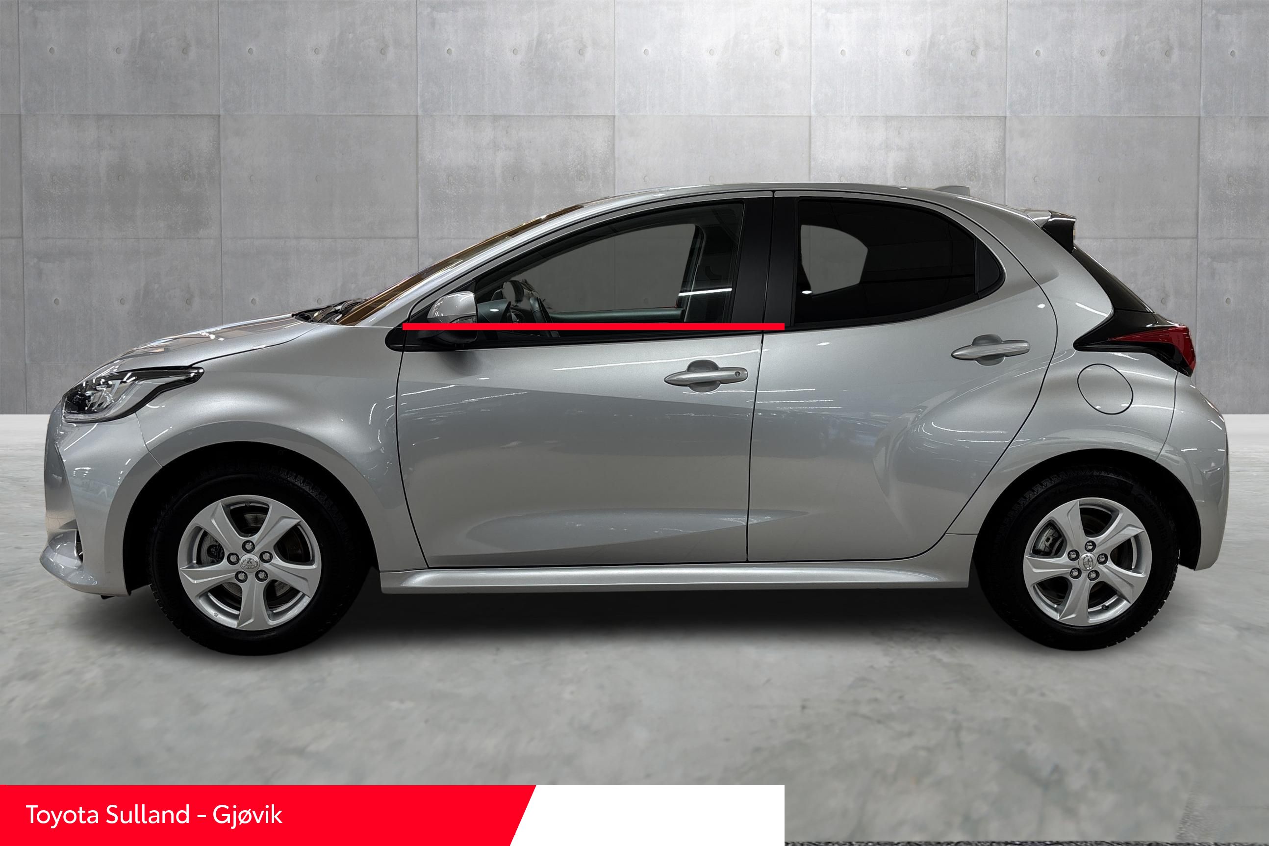 Thumnail bilde 1 av Toyota Yaris Hybrid 115