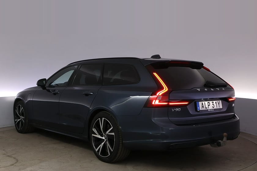 Bild 4 av Volvo V90 Recharge T8 AWD R-Design Elstolar Kamera Drag HK