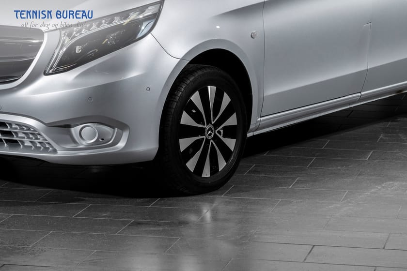 Bilde 3 av Mercedes-Benz Vito 119 CDI 4x4 3.0t V119 (190HK) 4Matic / Dobbeltgulv / Innredning