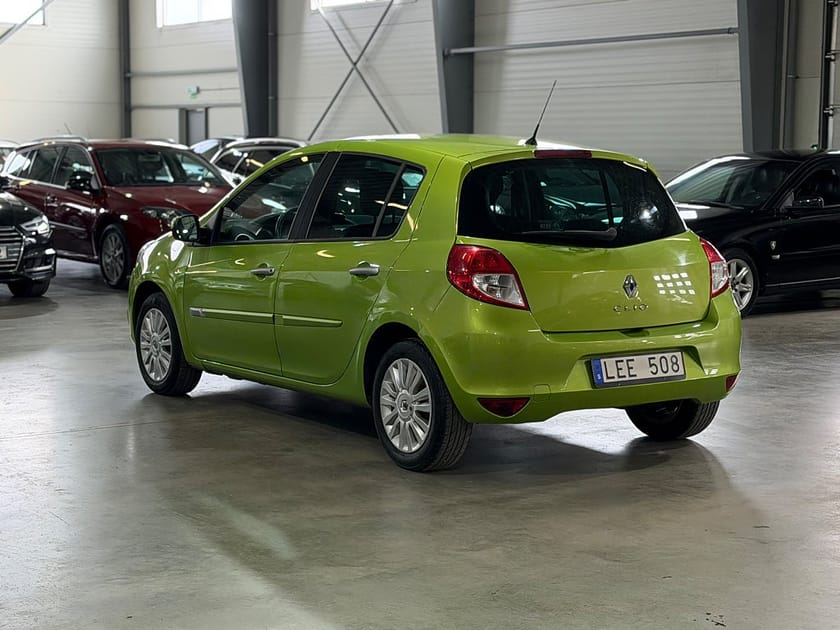 Bild 5 av Renault Clio  Halvkombi 5-dörrars 1.2 E85 75hk