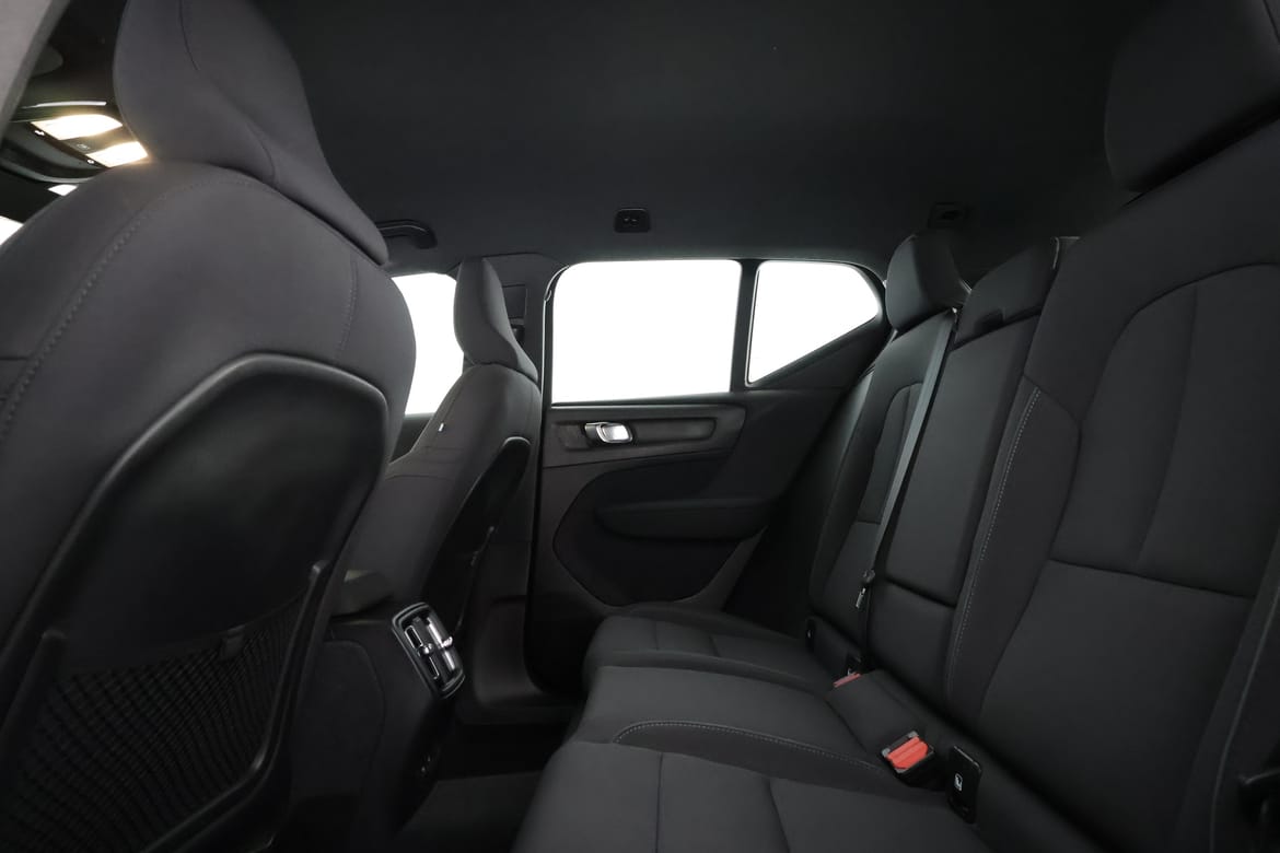 Volvo XC40 2023 - miniatyr 10