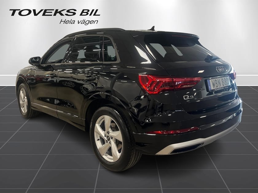 Bild 4 av Audi Q3 35 TFSI 35/150Hk Advanced Alpinpaket/Tonade rutor/Vin