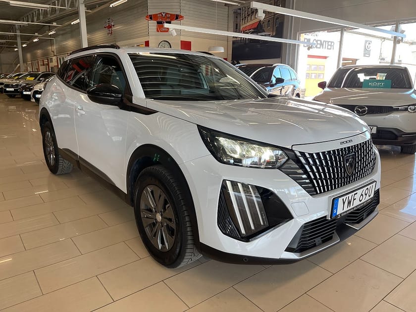 Bild 3 av Peugeot 2008 1.2 PureTech 130 Allure 131 hk