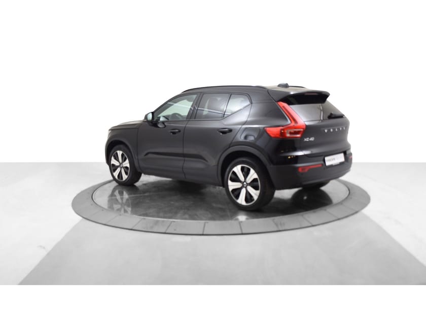Bilde 2 av Volvo XC40 Recharge Twin motor Plus H.feste 1800kg
