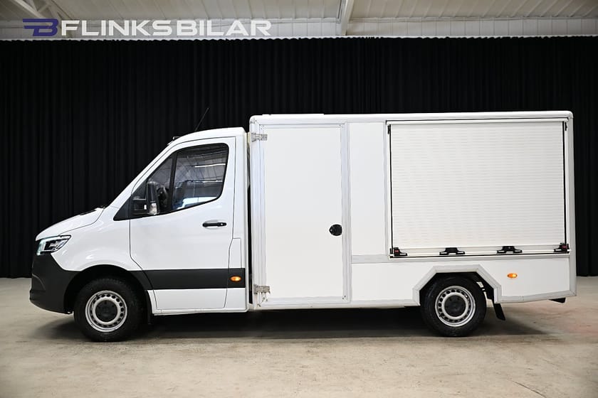 Bild 4 av Mercedes-Benz Sprinter 316 CDI Chassi Servicebil|Aluca-Inredning|Uppvärmt-skåp|Solceller