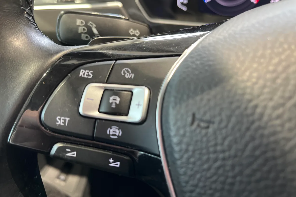 picture of a car
