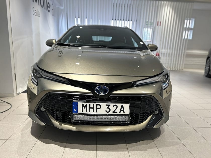 Bild 2 av Toyota Corolla Touring Sports Hybrid e-CVT Drag|B-kamera|Ledramp