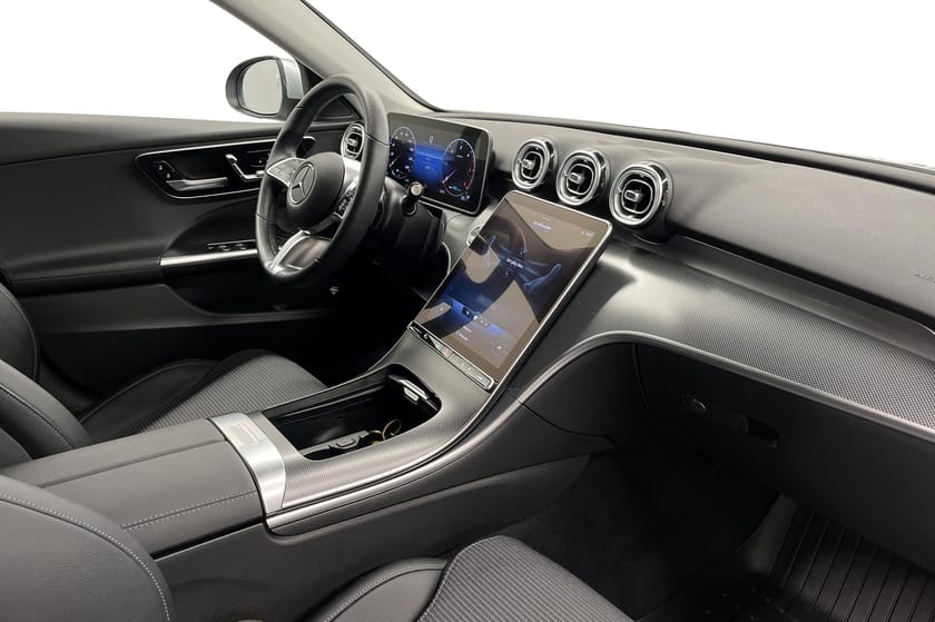 Bild 2 av Mercedes-Benz C 220 T d 4MATIC AVANTGARDE/ 360