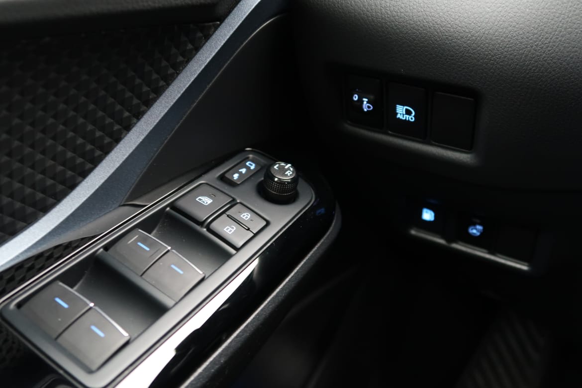 Toyota C-HR 2020 - miniatyr 9