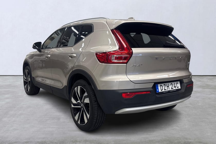 Bild 4 av Volvo XC40 B4 FWD Bensin Core SE