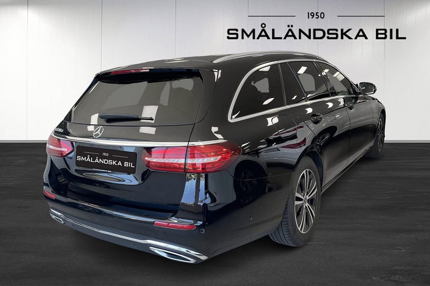 Bild 4 av Mercedes-Benz E 220 T d 220d Avantgarde - 1 Brukare - V-hjul - Drag