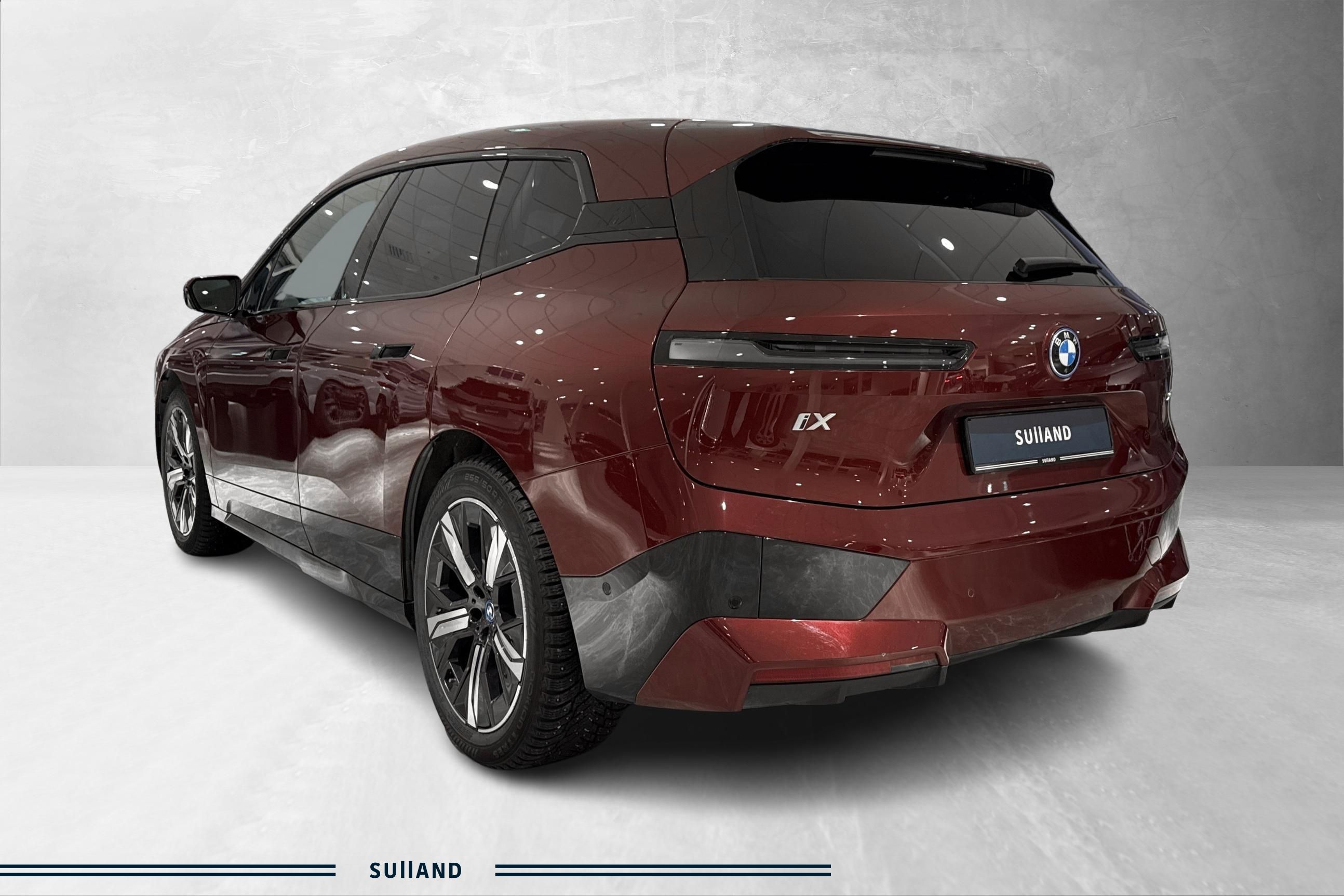 Thumnail bilde 2 av BMW iX xDrive50