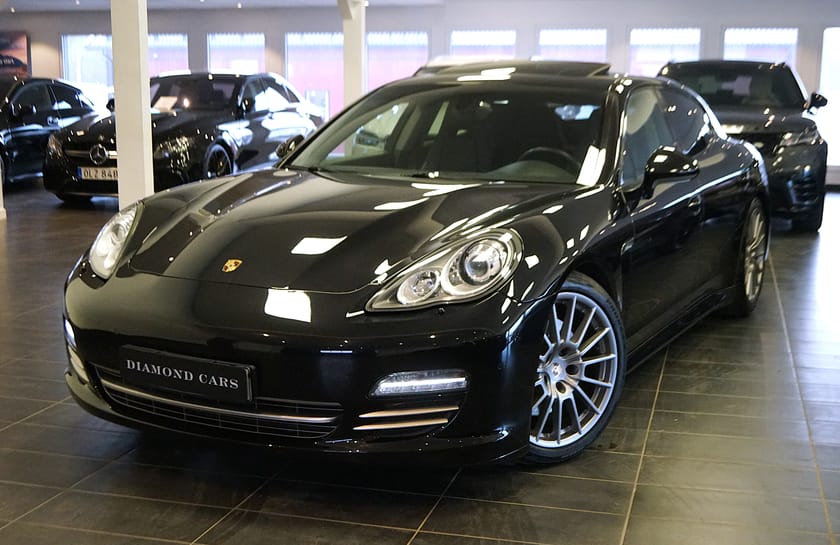Bild 2 av Porsche Panamera 4 PDK 4WD BOSE Taklucka B-Kamera Navi