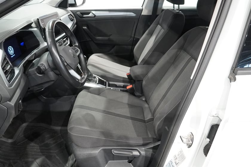 Bild 4 av Volkswagen T-Roc TSI 110 VÄRMARE / DRAG / KAMERA