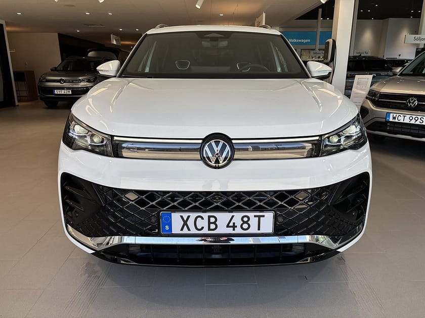 Bild 2 av Volkswagen Tiguan eHybrid R-Line-Edition 4595kr/mån MAJ ERBJUDANDE