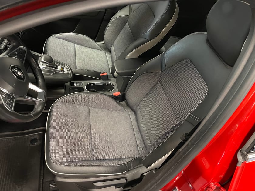 Bild 4 av Renault Captur E-TECH Plugin-Hybrid 160 PHEV Intens A