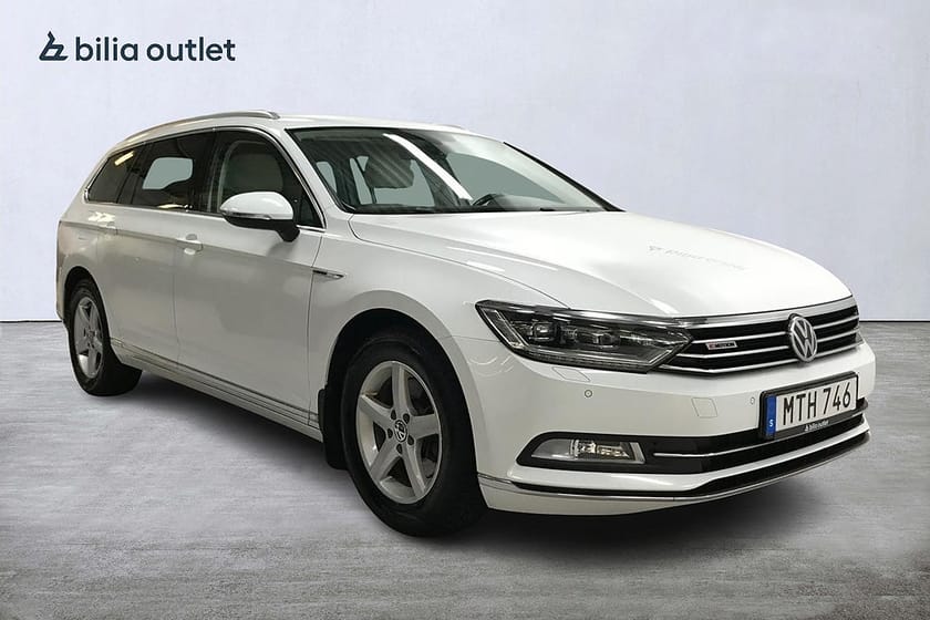 Bild 4 av Volkswagen Passat Sportscombi SC 2.0 TDI 4Motion Executive DSG 190hk Drag Backkamera