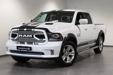 RAM 1500 Crew Cab Dodge 5.7 V8 HEMI Sport 4x4 TorqueFlite Euro6 Luftfj