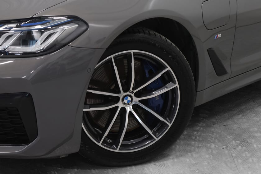 Bilde 3 av BMW 545e xDrive Sedan eDrive M Sport (K)