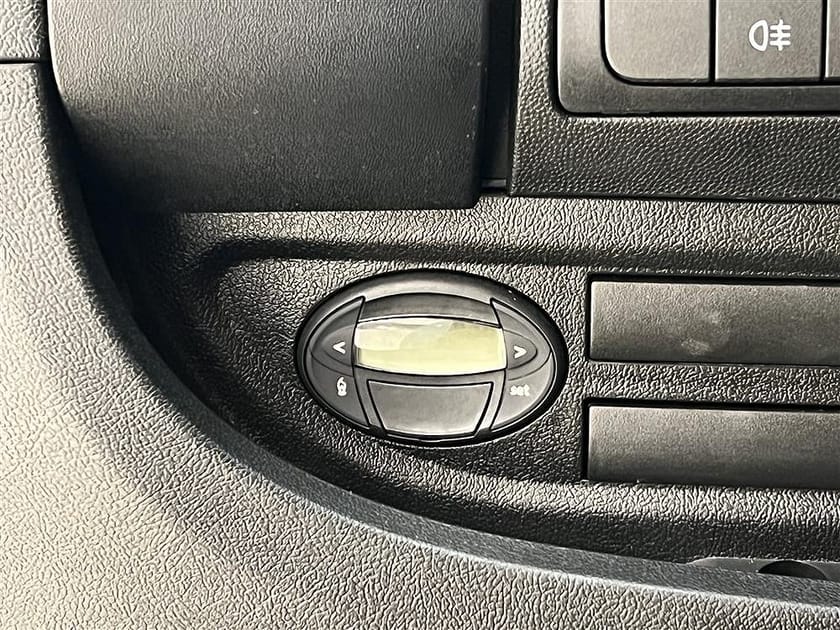 Bild 3 av Peugeot Boxer Van Kylbil 2.2 HDI 130hk Värmare 3-sits Moms