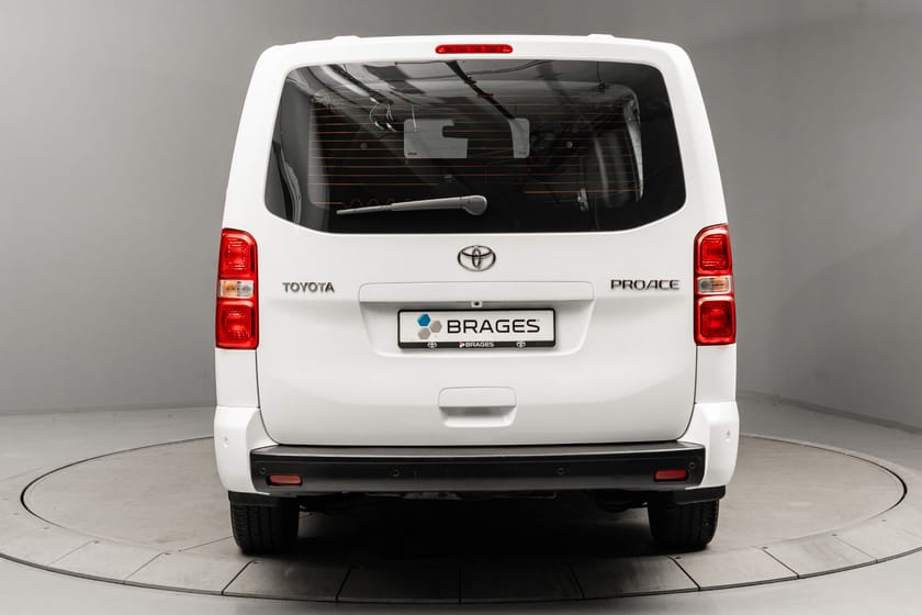 Bilde 3 av Toyota Proace 2,0 D 144 Comfort L2H1 SHB aut