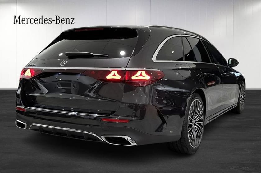 Bild 4 av Mercedes-Benz E 300 T e AMG line  Drag  Superscreen OMG leverans