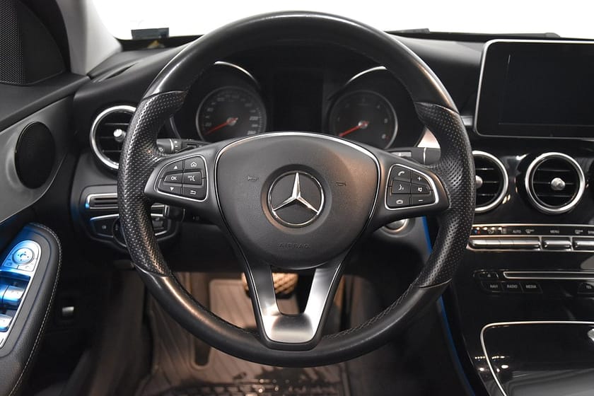 Bild 2 av Mercedes-Benz C 220 T d Avantgarde Dragkrok Backkamera Navigation 170hk