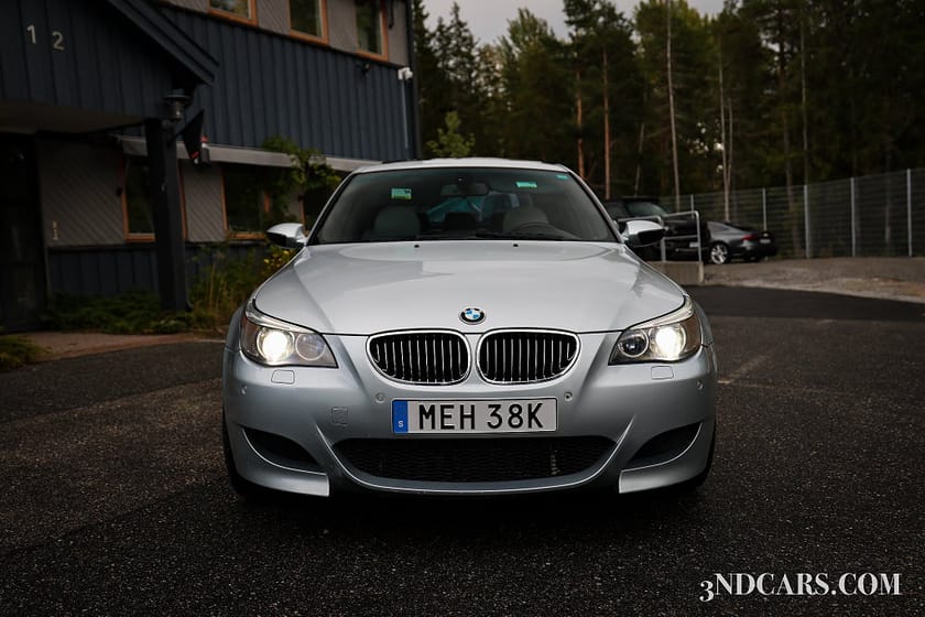 Bild 2 av BMW M5 Sedan V10 507 HK E60 / Taklucka / Väldokumenterad!