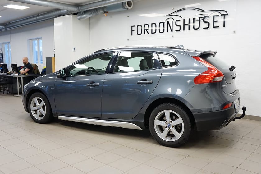 Bild 3 av Volvo V40 Cross Country D3 SUMMUM | DRAGKROK