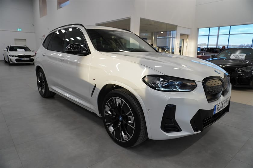 Bild 4 av BMW iX3 M-Sport Charged Plus Batteri 99 % Elstol Panorama Drag hk 20