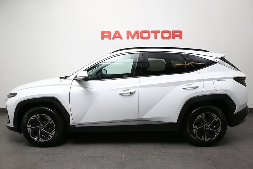 Bild 2 av Hyundai Tucson Essential MHEV Automat Navi Kamera Keyless PDC