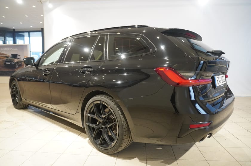 Bild 5 av BMW 320d Touring Sportline Tonade Rutor Adaptiv Farthållare