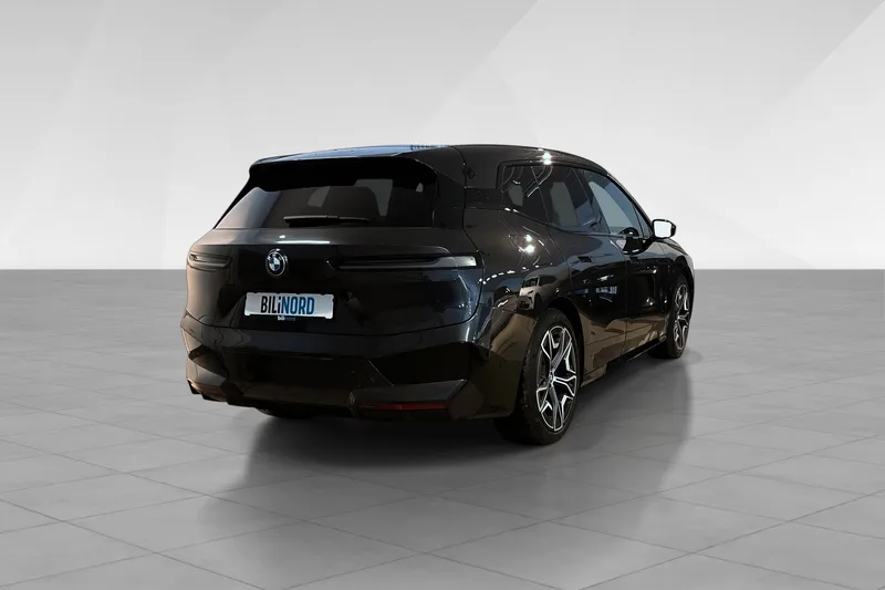 BMW iX xDrive40 bilde 6