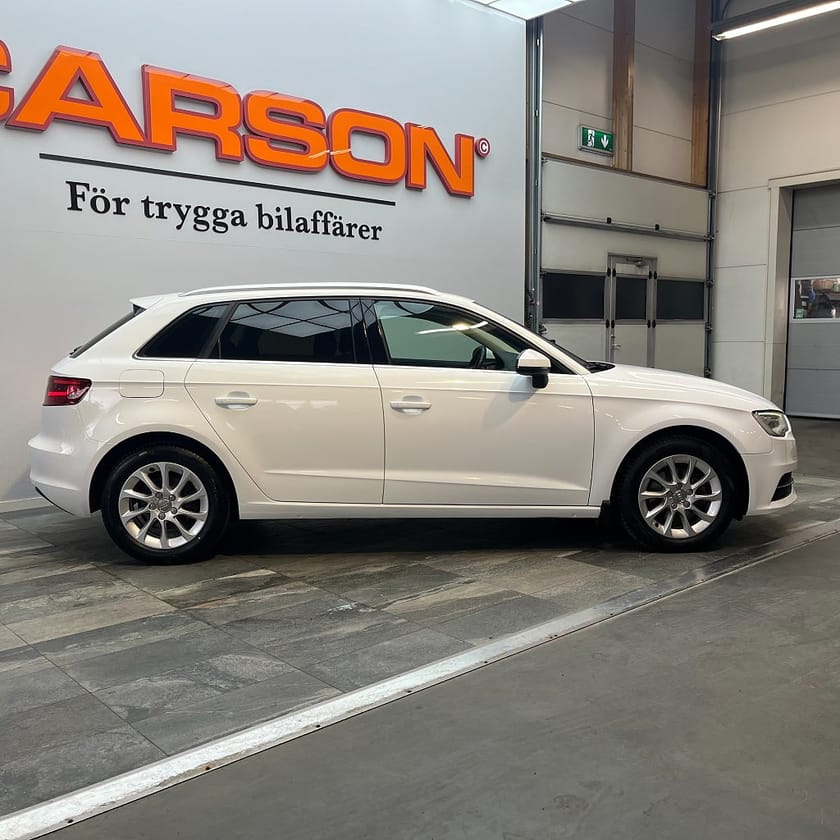 Bild 3 av Audi A3 Sportback 1.6 TDI quattro Attraction Farthållare PDC-ba