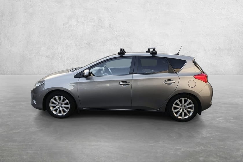 Bilde 2 av Toyota Auris Hybrid 1,8 E-CVT Executive