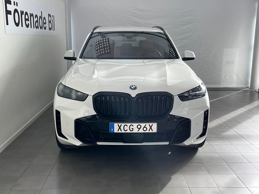 Bild 2 av BMW X5 xDrive50e 4,95 ränta M Sport Pro H/K Drag ComfortAccess