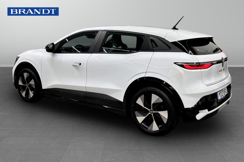 Bild 3 av Renault Mégane E-TECH Equilibre 40kWh/130hk, Backkamera, sensorer bak, LÅGA MIL, ny servad och ny besiktigad