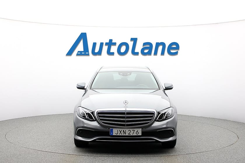 Bild 3 av Mercedes-Benz E 220 T d 9G-T Widescreen, Drag, Värmare, HUD 194hk