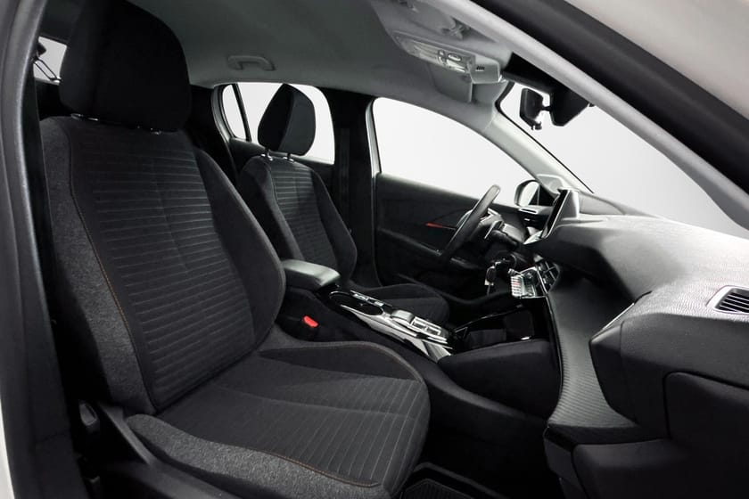 Bild 4 av Peugeot 208 1.2 F-HÅLLARE CARPLAY