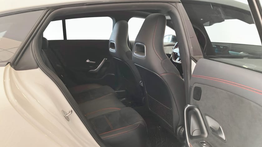 Bild 5 av Mercedes-Benz CLA 200 Shooting Brake / AMG-Line / Panorama / Dragkrok
