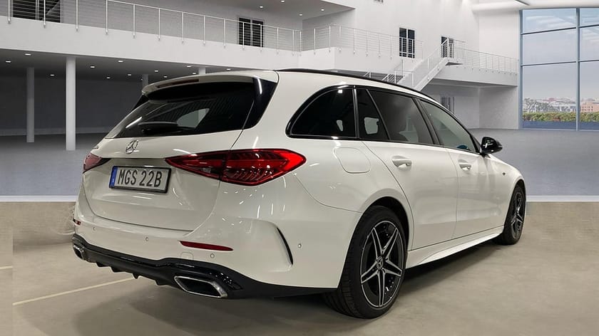 Bild 5 av Mercedes-Benz C 300 T e C300 AMG Line | Drag | Backkamera | Minnespaket |