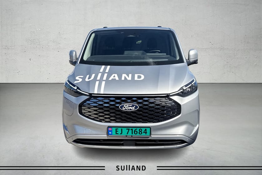 Bilde 2 av Ford E-Transit Custom 320 HENGERFESTE ( 2 300 KG ) | 305 KM WLTP | NAVIGASJON