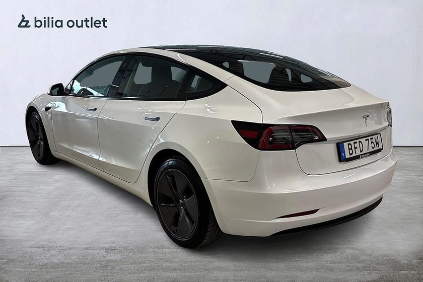 Bild 3 av Tesla Model 3 Standard Range Autopilot Skinn 360°kam Panoglas