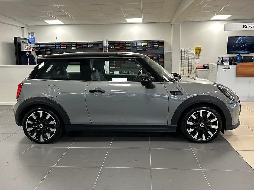 Bild 2 av MINI Cooper SE Sport Paket Backkamera Fri Service*