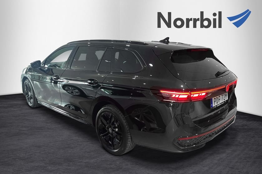 Bild 3 av Volkswagen Passat Variant eHybrid R-Line 272hk Edition Drag Panorama