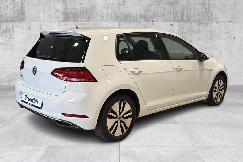 Bilde 5 av Volkswagen e-Golf Exclusive Skinnseter/Varmepumpe/Kamera/ACC/Navigasjon