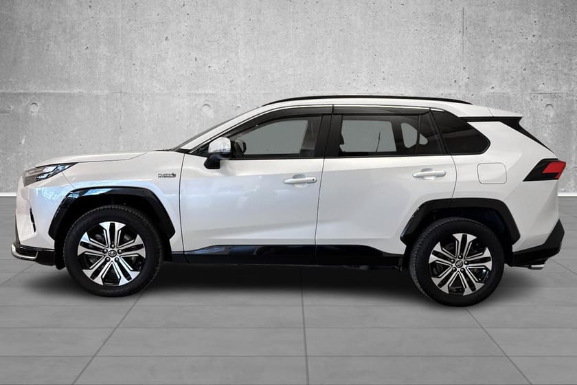 Bilde 2 av Toyota RAV4 Plug-in Hybrid Active Tech/alle servicer/WLTP 75 km/krok/