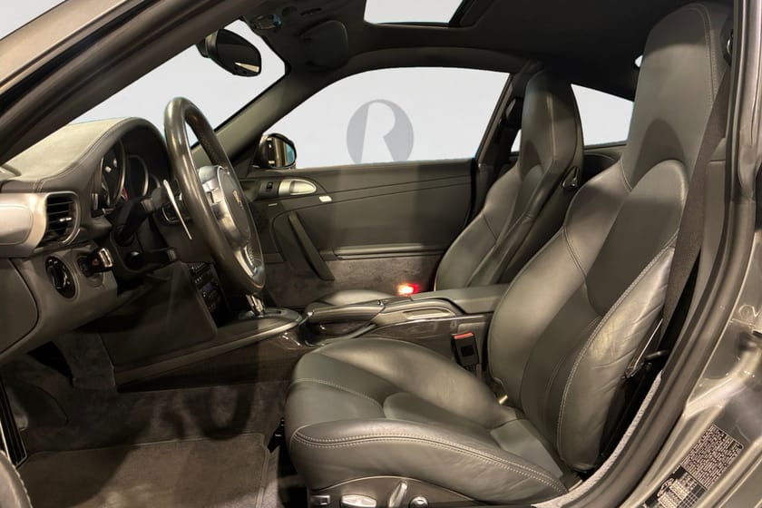 Bild 3 av Porsche 911 Turbo 500 HK PDK AWD BOSE CHRONO 5498MIL NYSERV NYBES