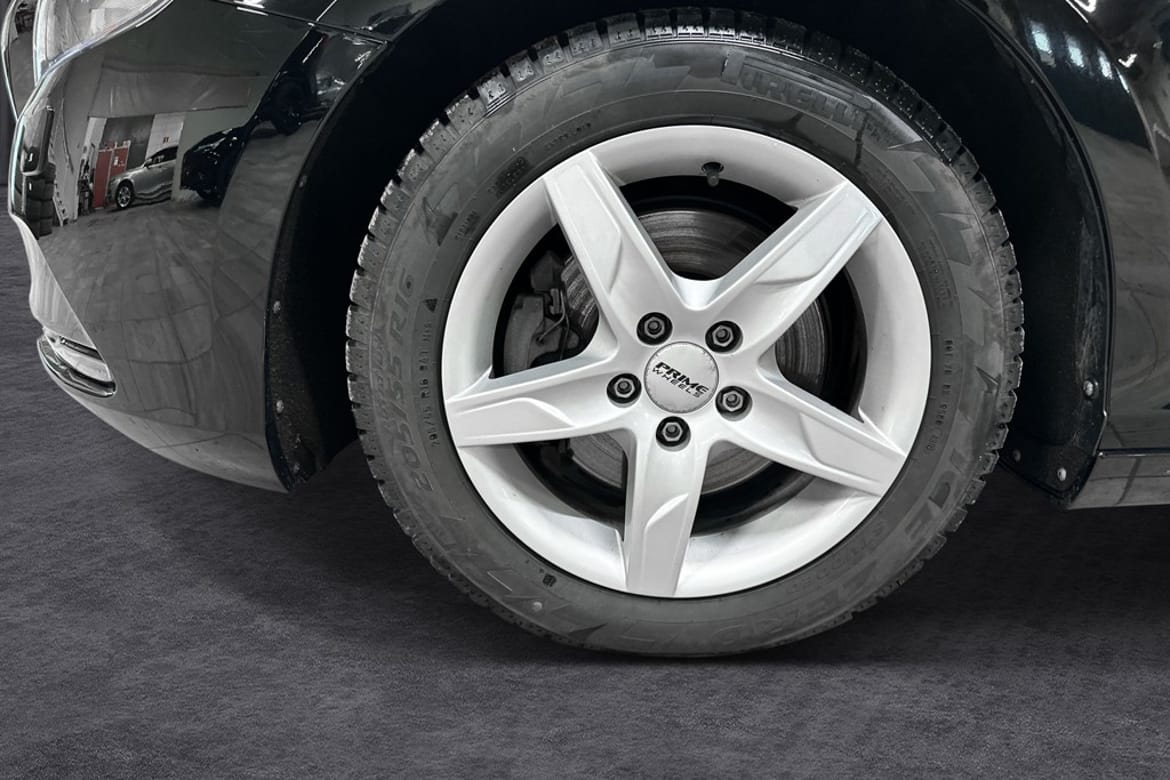 Volvo V40 2018 - miniatyr 6